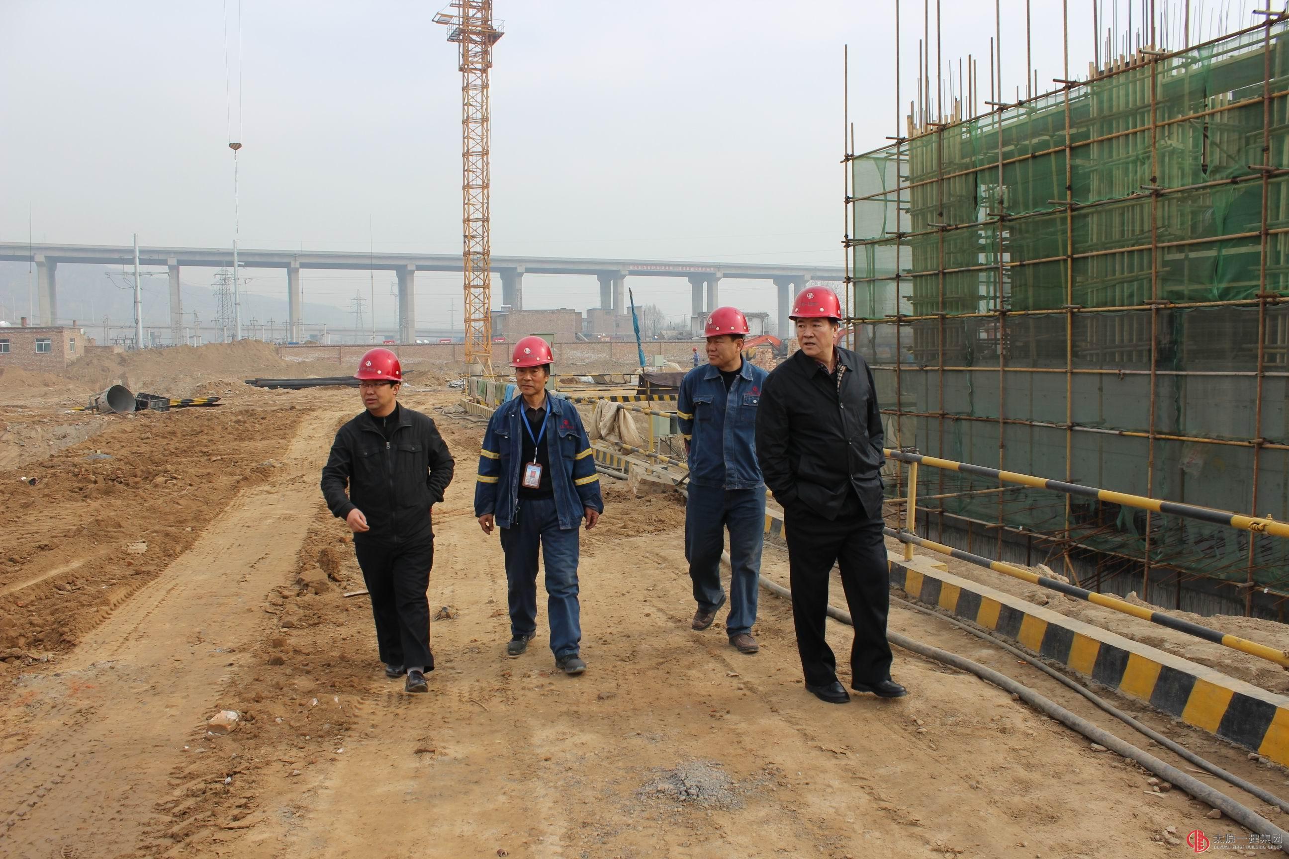 集团公司领导赴吕梁方山安置区春季复工安全检查